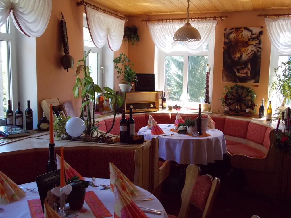 Landhotel Weisses Roess'L Adorf Dış mekan fotoğraf