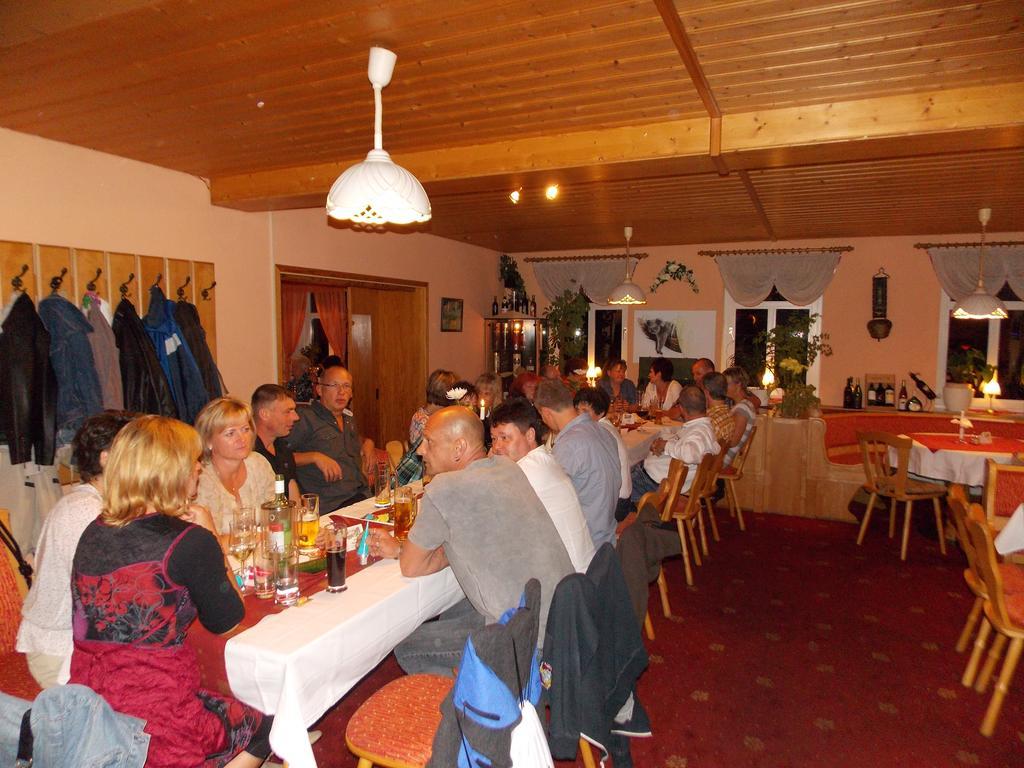 Landhotel Weisses Roess'L Adorf Dış mekan fotoğraf
