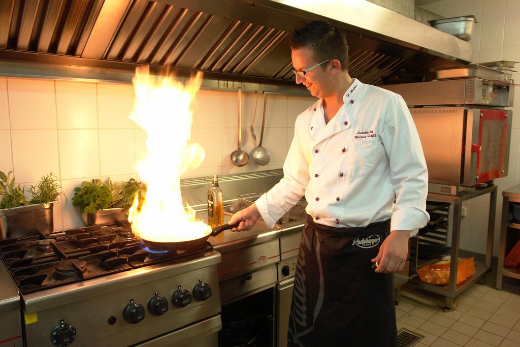 Landhotel Weisses Roess'L Adorf Dış mekan fotoğraf